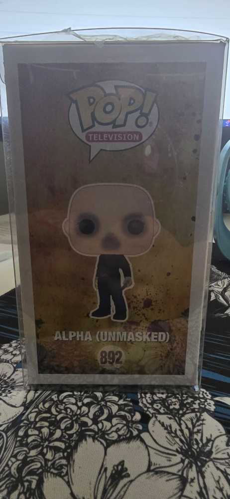 Alpha (Unmasked) - The Walking Dead vinyl figure collectible [Barcode 889698435376] - Main Image 3