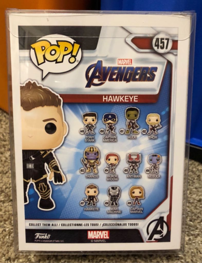 Hawkeye - Marvel Universe vinyl figure collectible - Main Image 2