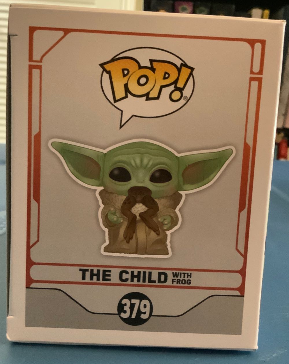 The Child (with Frog) - Star Wars: The Mandalorian vinyl figure collectible [Barcode 889698499323] - Main Image 3