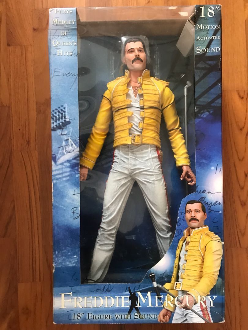 Queen: Freddie Mercury - Musicians vinyl figure collectible - Main Image 2