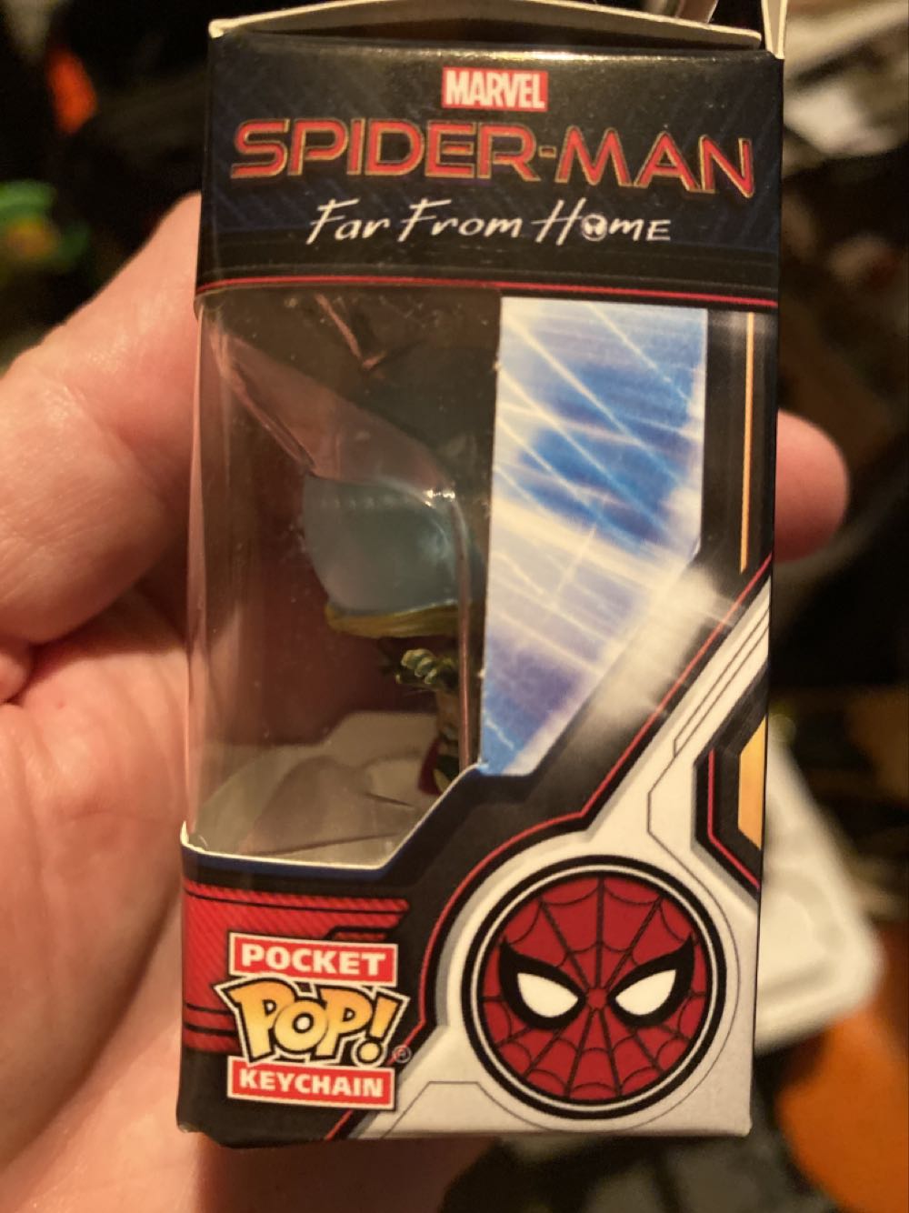 Mysterio Pocket Pop - Marvel Universe vinyl figure collectible [Barcode 889698393638] - Main Image 2