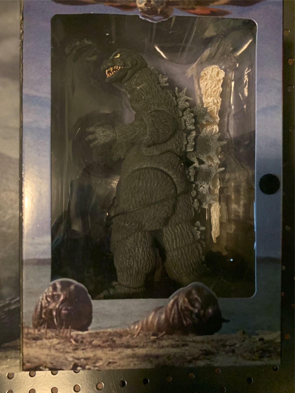 NECA Godzilla Vs. Mothra - Godzilla vinyl figure collectible [Barcode 634482428924] - Main Image 2