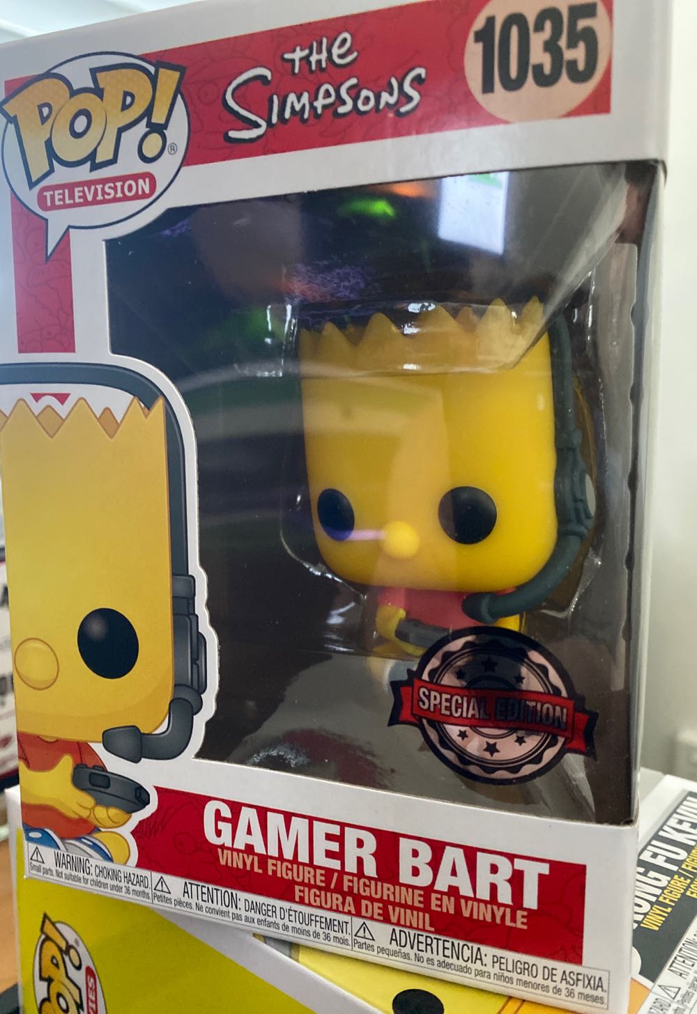 Gamer Bart - The Simpsons vinyl figure collectible [Barcode 889698488495] - Main Image 2