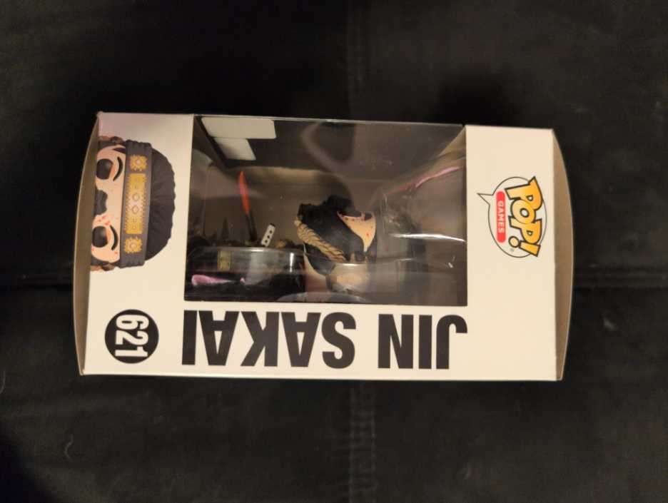 Jin Sakai (Blood Splatter)  vinyl figure collectible [Barcode 889698356749] - Main Image 2