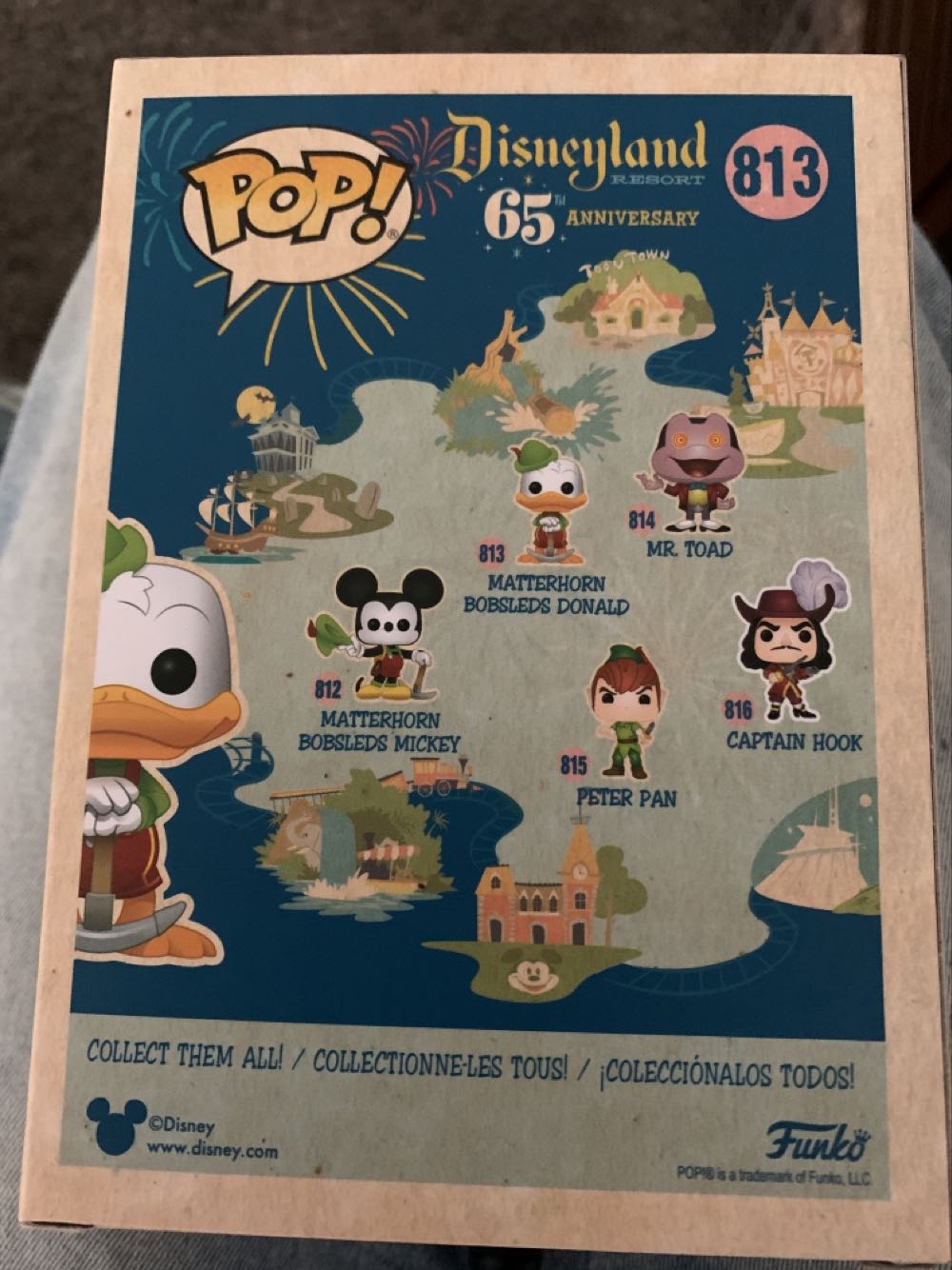 Matterhorn Bobsleds Donald - Disney vinyl figure collectible - Main Image 3