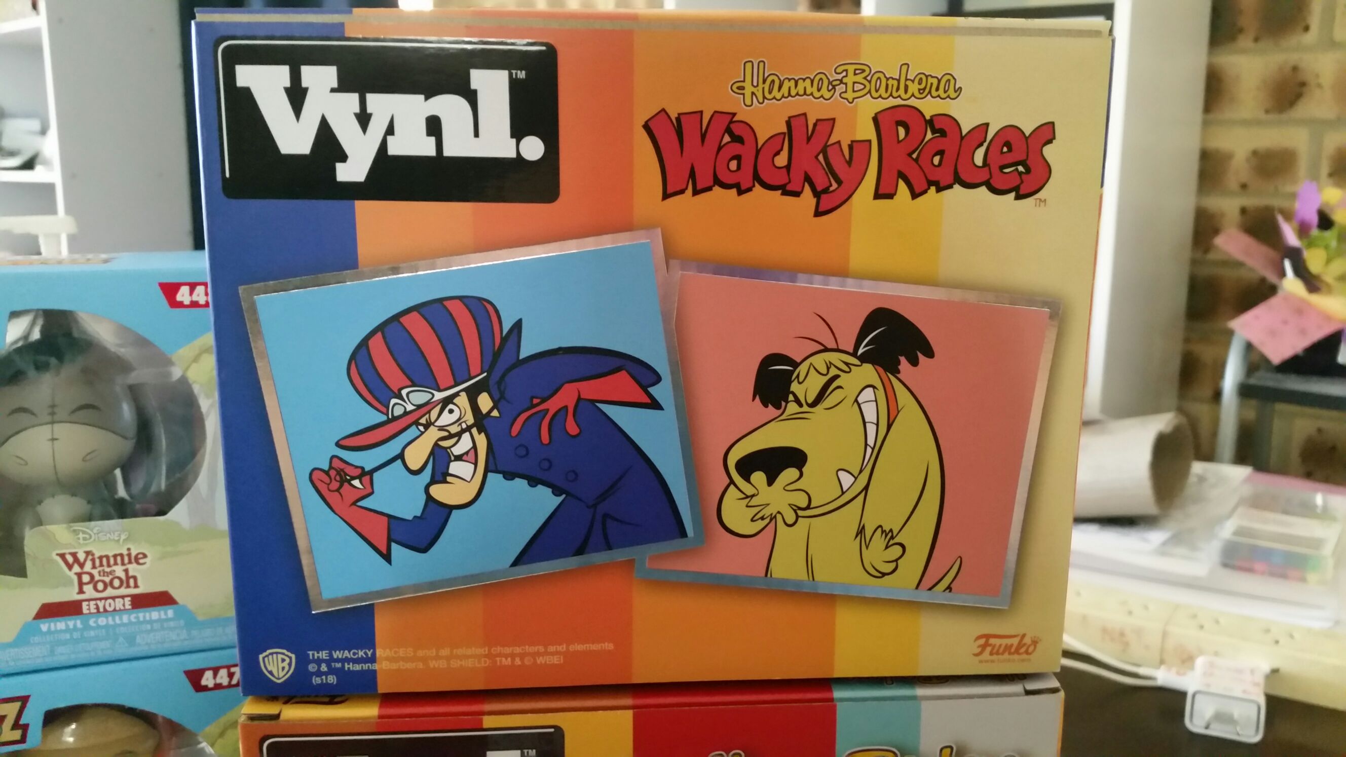 Dick Dastardly + Muttley VYNL - Hanna-Barbera vinyl figure collectible [Barcode 889698303378] - Main Image 2