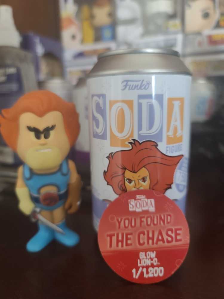 Thundercats: Lion-O; Can - Thundercats vinyl figure collectible [Barcode 889698459518] - Main Image 3