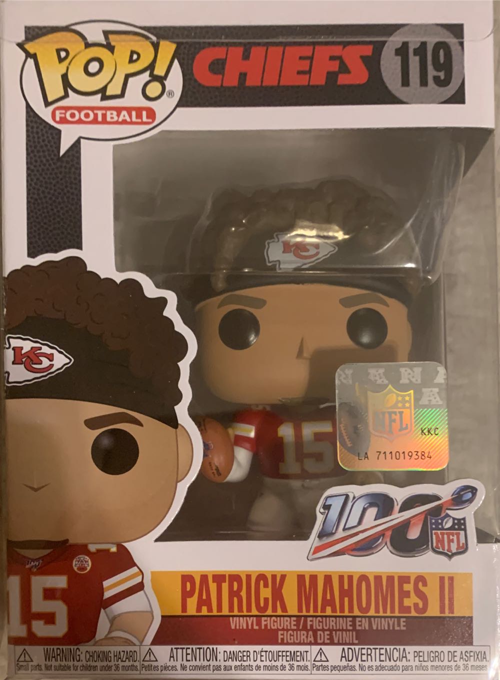 Patrick Mahomes - NFL vinyl figure collectible [Barcode 889698428675] - Main Image 2