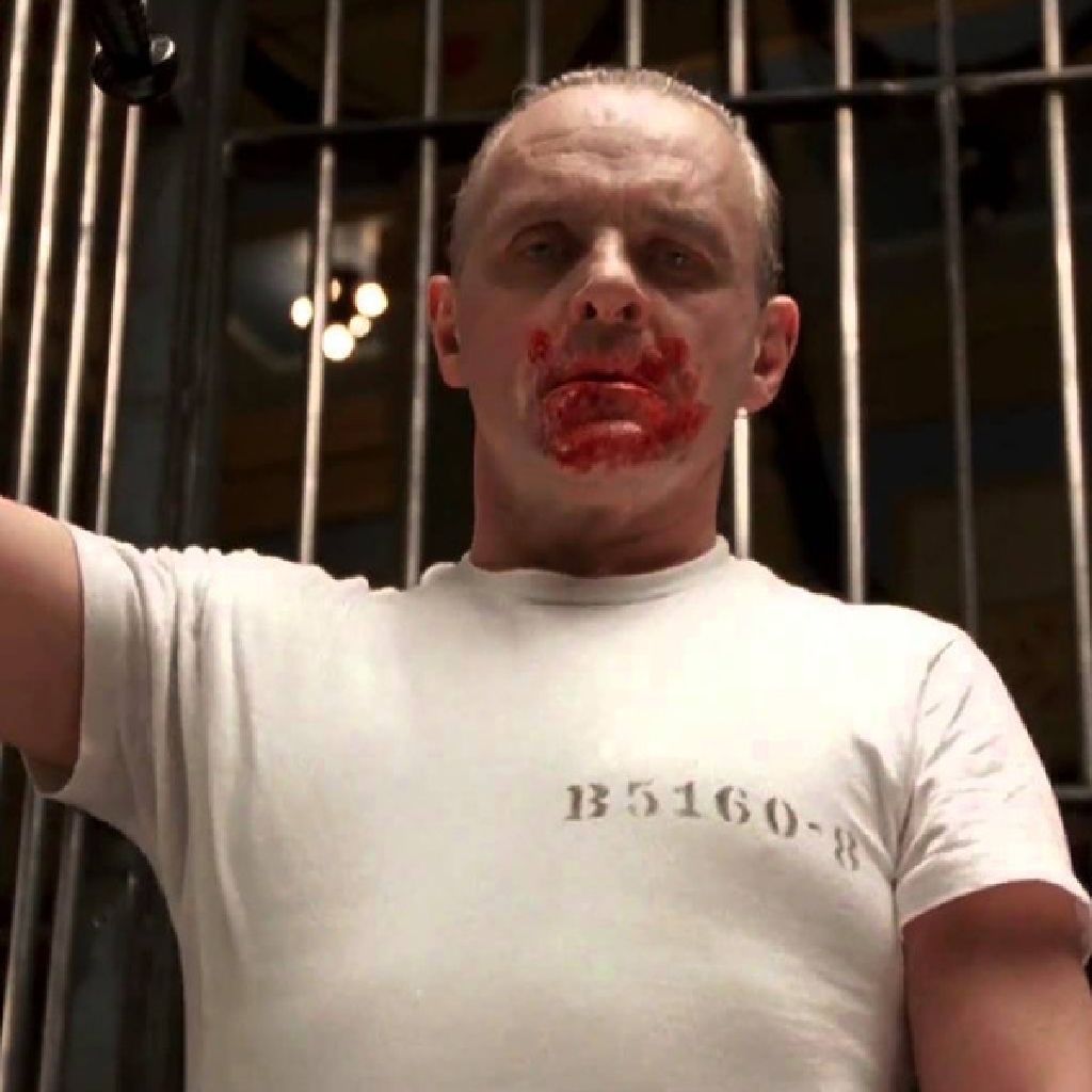 Hannibal Lecter  vinyl figure collectible - Main Image 2