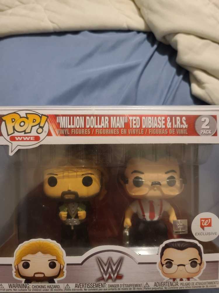 Million Dollar Man Ted Dibiase & I.R.S - WWE vinyl figure collectible [Barcode 889698211130] - Main Image 3
