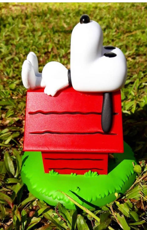 Snoopy & Woodstock with Doghouse - Peanuts vinyl figure collectible [Barcode 889698508179] - Main Image 3