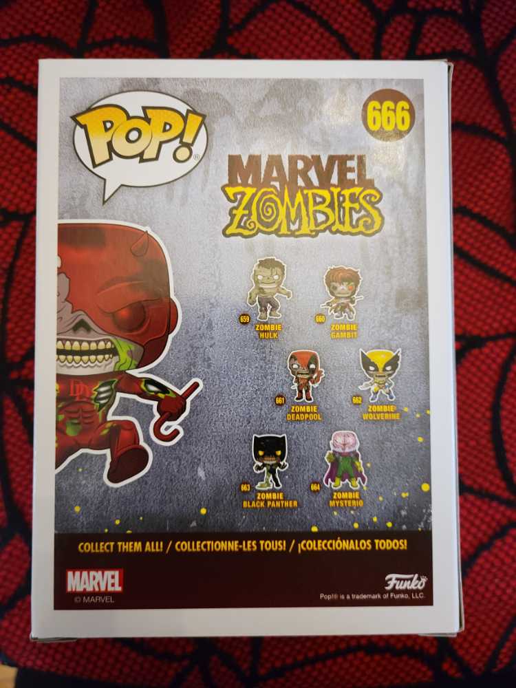 Zombie Daredevil - Zombies vinyl figure collectible [Barcode 13240805] - Main Image 2