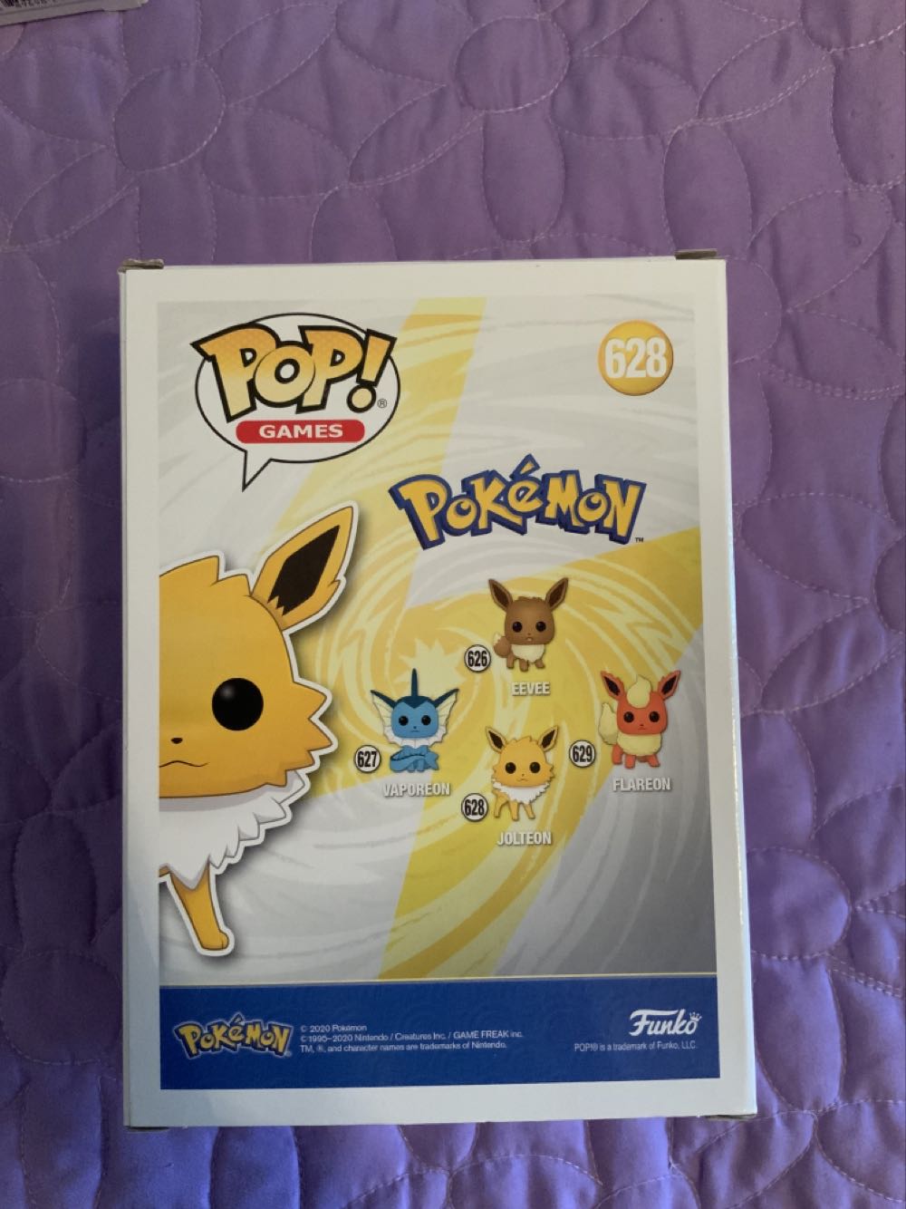 Jolteon - Pokémon vinyl figure collectible [Barcode 889698505468] - Main Image 2