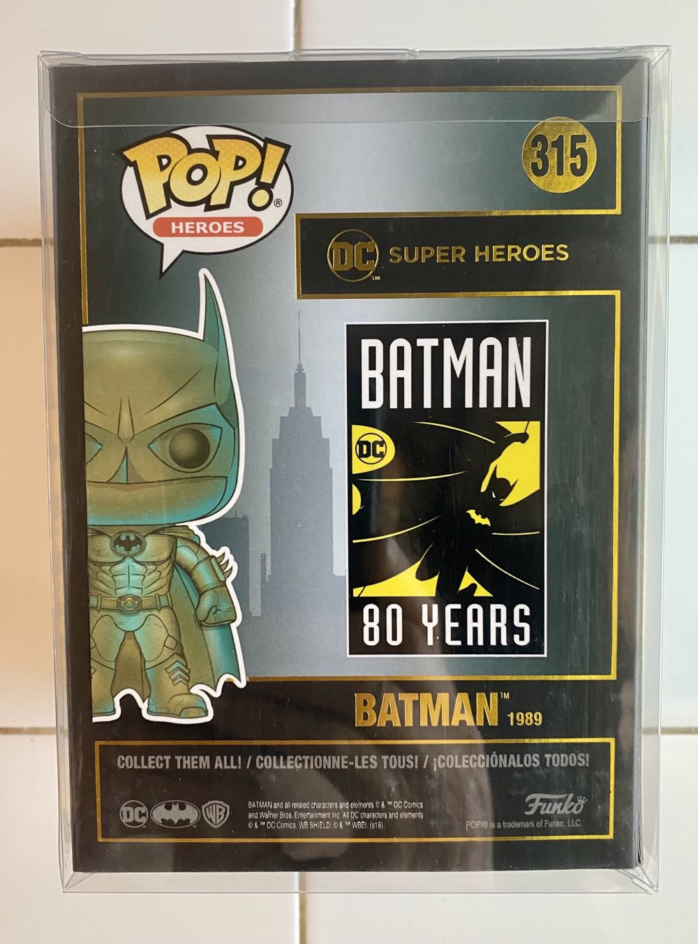 Batman -  Batman 1989 Patina Edition - Batman vinyl figure collectible [Barcode 889698463782] - Main Image 3