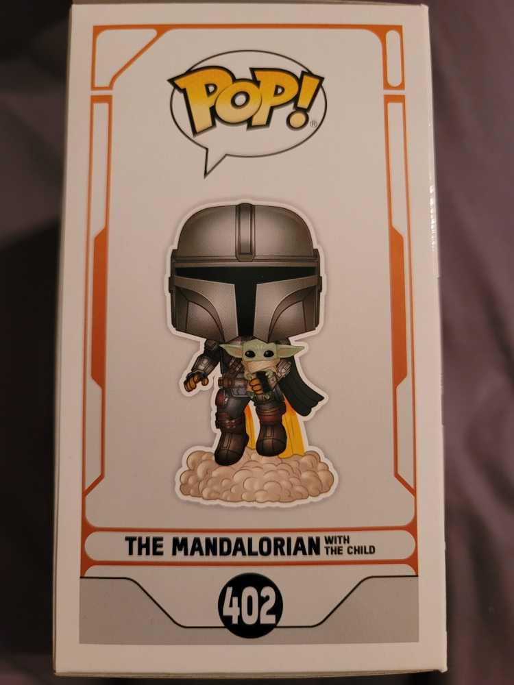 Mandalorian with the Child 402 - Star Wars: The Mandalorian vinyl figure collectible [Barcode 889698509596] - Main Image 3
