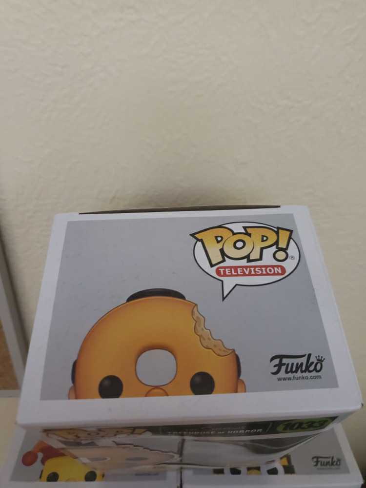 DONUT HEAD HOMER: THE SIMPSONS - The Simpsons vinyl figure collectible [Barcode 889698398268] - Main Image 4