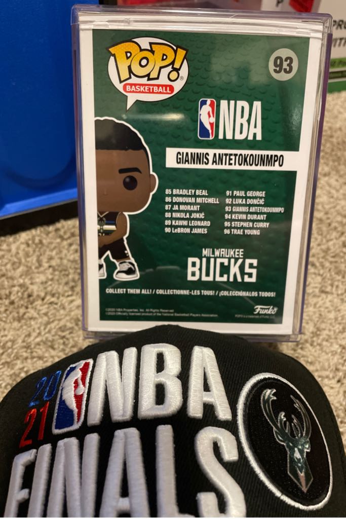 MILWAUKEE BUCKS: GIANNIS ANTETOKOUNMPO: - NBA vinyl figure collectible [Barcode 889698510134] - Main Image 2