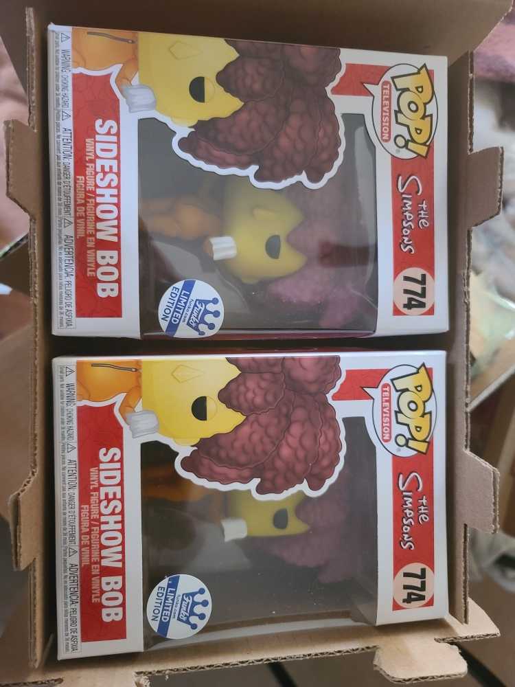 Simpsons 774 - Sideshow Bob - The Simpsons vinyl figure collectible [Barcode 889698475617] - Main Image 2