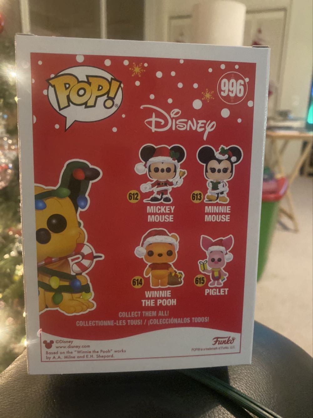 Pluto (Holiday) - Disney vinyl figure collectible [Barcode 889698514200] - Main Image 3