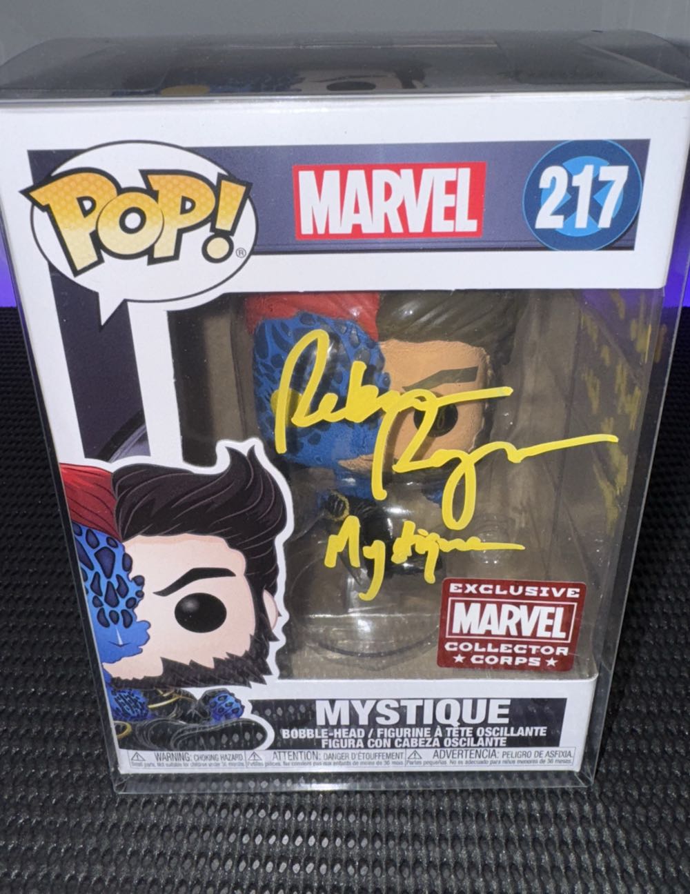 Mystique - Marvel Universe vinyl figure collectible [Barcode 889698489331] - Main Image 3