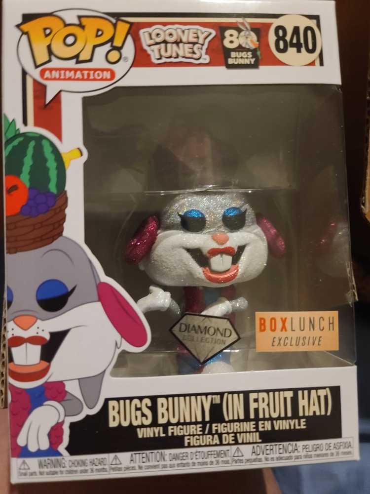 Looney Tunes -840- Bugs Bunny (in Fruit Hat) - Looney Tunes vinyl figure collectible [Barcode 889698517317] - Main Image 2