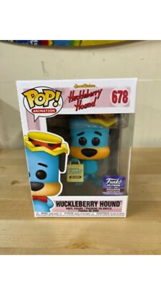 Huckleberry Hound - Hanna-Barbera vinyl figure collectible [Barcode 889698446020] - Main Image 2