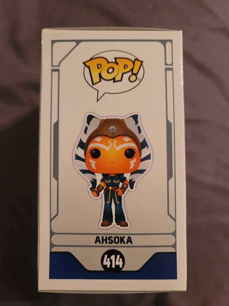 Ahsoka - Star Wars: Clone Wars vinyl figure collectible [Barcode 889698523523] - Main Image 3