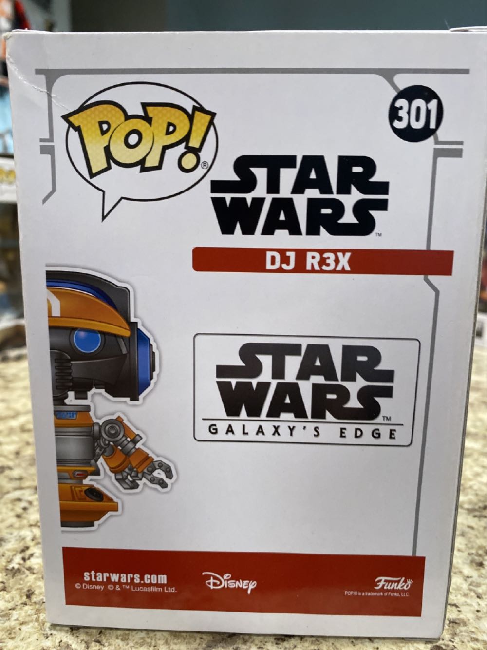 DJ R3X - Star Wars vinyl figure collectible [Barcode 400033950004] - Main Image 2