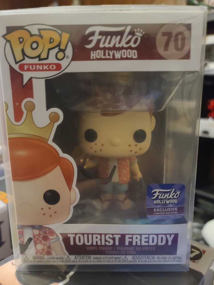 Tourist Freddy - Funko vinyl figure collectible - Main Image 2