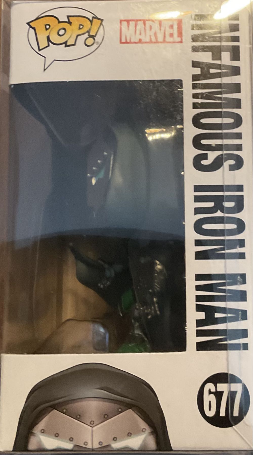 Infamous Iron Man #677 - Marvel Universe vinyl figure collectible [Barcode 889698364447] - Main Image 4