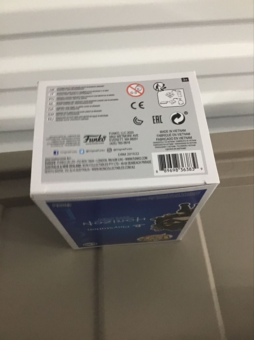 Aloy (Shadow Stalwart Armor)  vinyl figure collectible [Barcode 889698363839] - Main Image 3