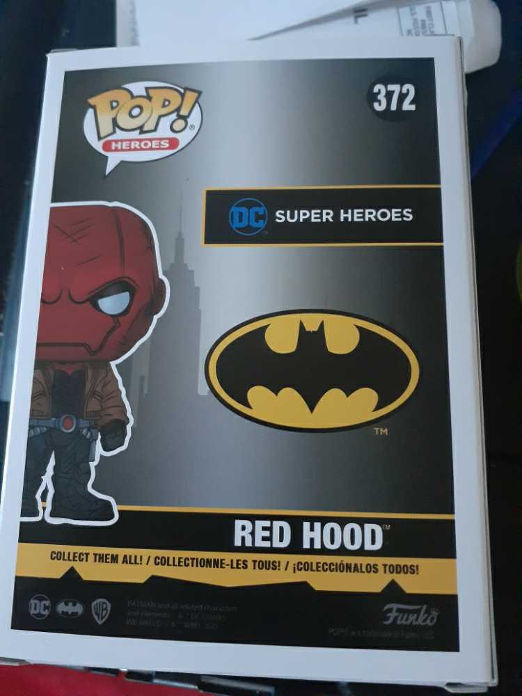 Red Hood - Batman vinyl figure collectible [Barcode 889698514156] - Main Image 2