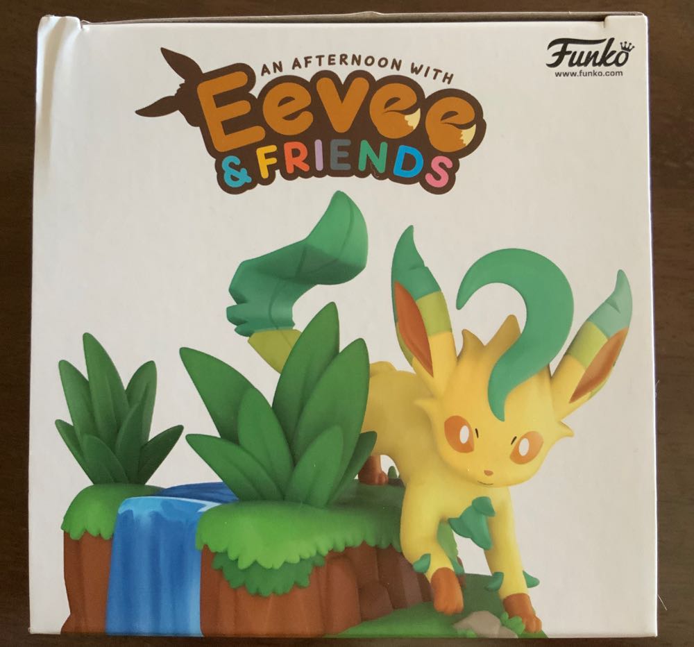 Leafeon - Pokémon vinyl figure collectible [Barcode 889698456548] - Main Image 2