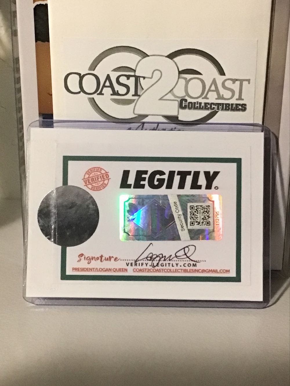 Michael Burnham - Star Trek vinyl figure collectible [Barcode 889698477437] - Main Image 4