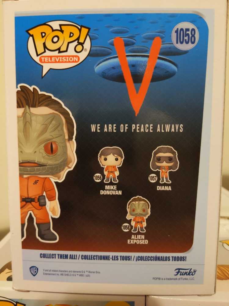 Alien Exposed  vinyl figure collectible [Barcode 889698520300] - Main Image 2