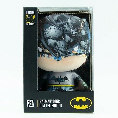 Batman Dznr Jim Lee Edition Sdcc Exclusive  vinyl figure collectible [Barcode 843309191204] - Main Image 2