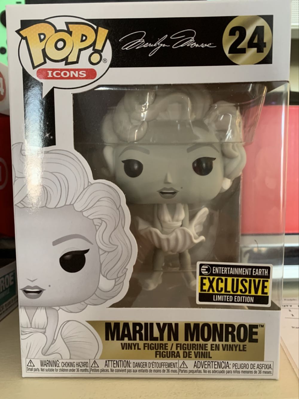 Star Wars The Child Baby Yoda The Mandalorian With 4 Accessories 12” Tall