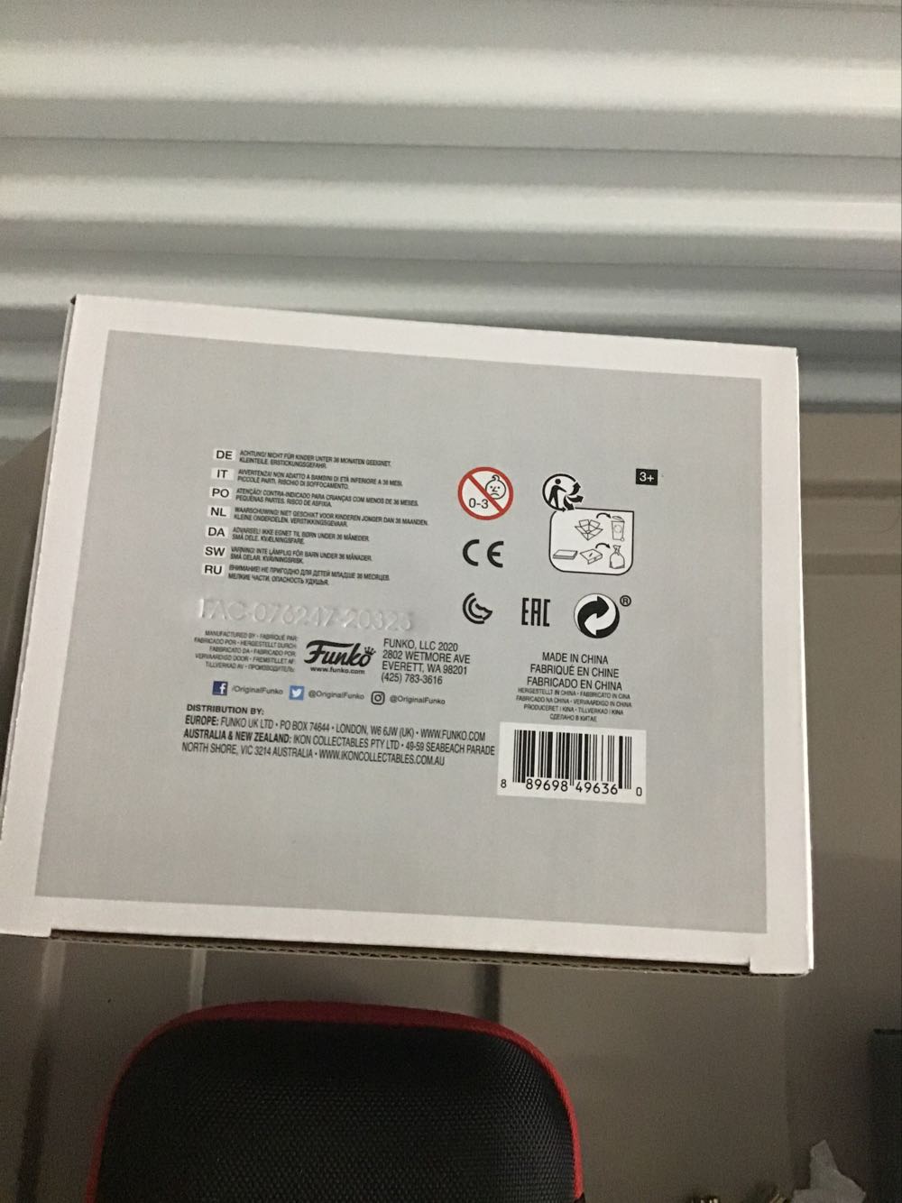 Funko Pop! Street Art: Captain America # 752 - Marvel Universe vinyl figure collectible [Barcode 889698496360] - Main Image 3