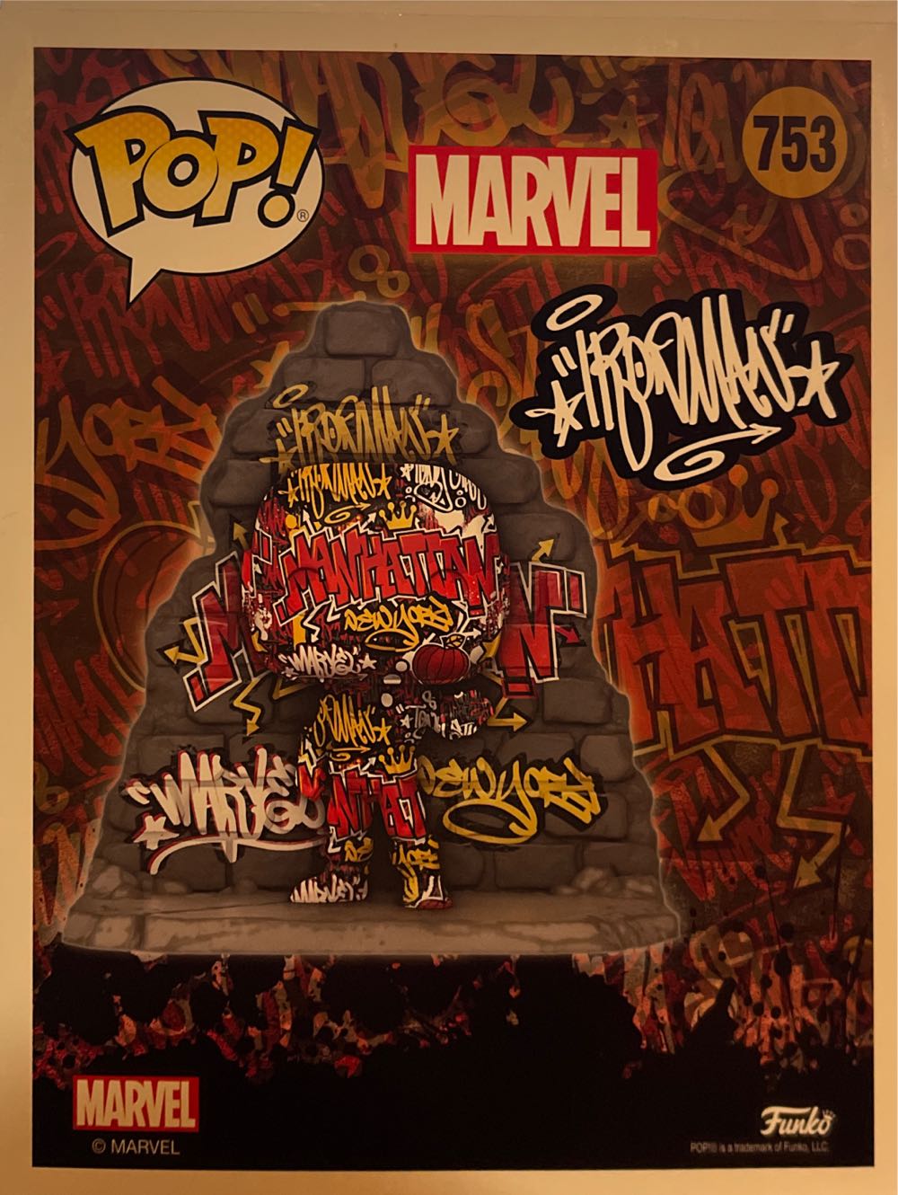 Iron Man (Street Art) $18 - Marvel Universe vinyl figure collectible [Barcode 889698527101] - Main Image 2