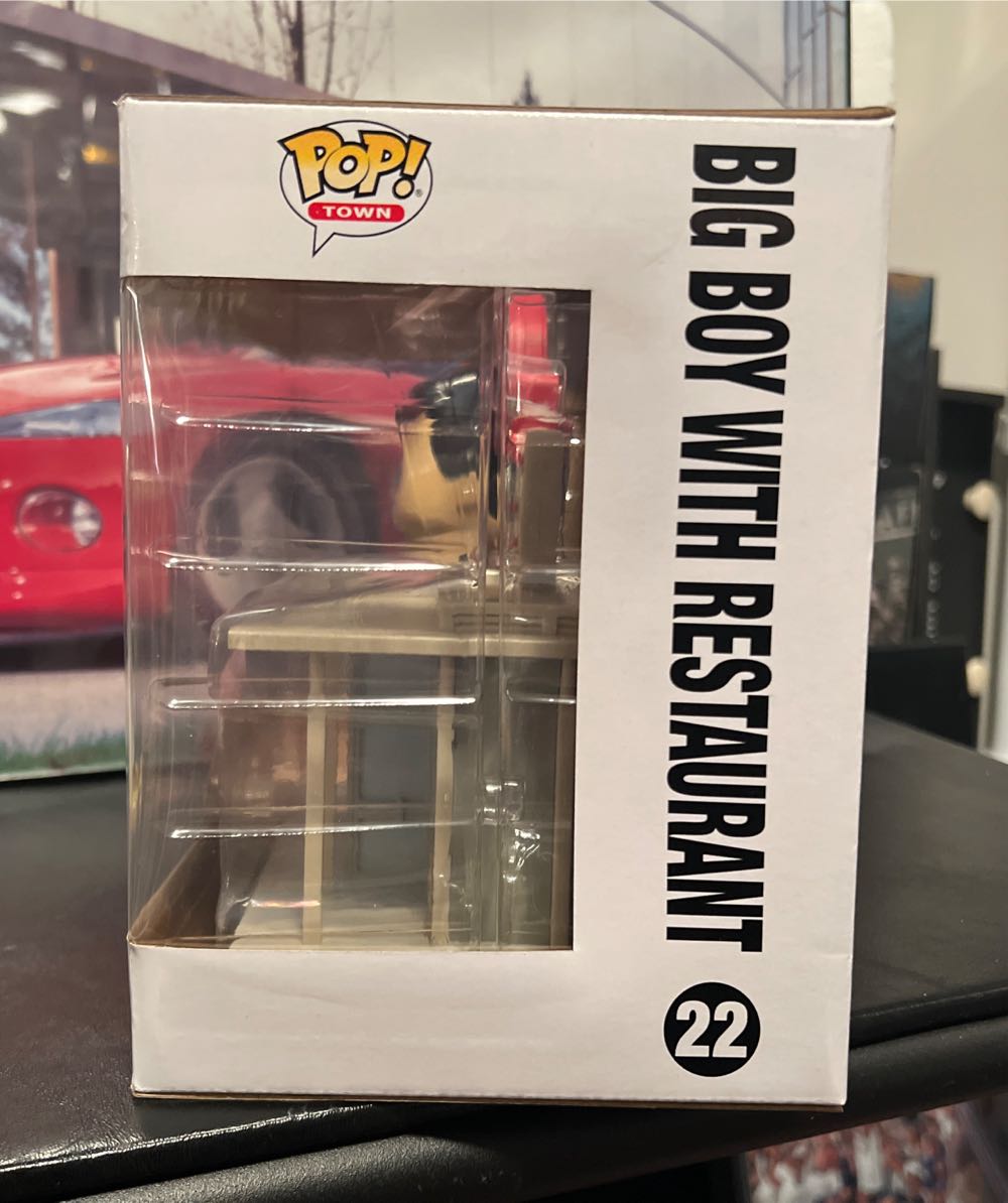 BOB’s BIG BOY: BIG BOY WITH RESTAURANT - Ad Icons vinyl figure collectible [Barcode 889698528887] - Main Image 3