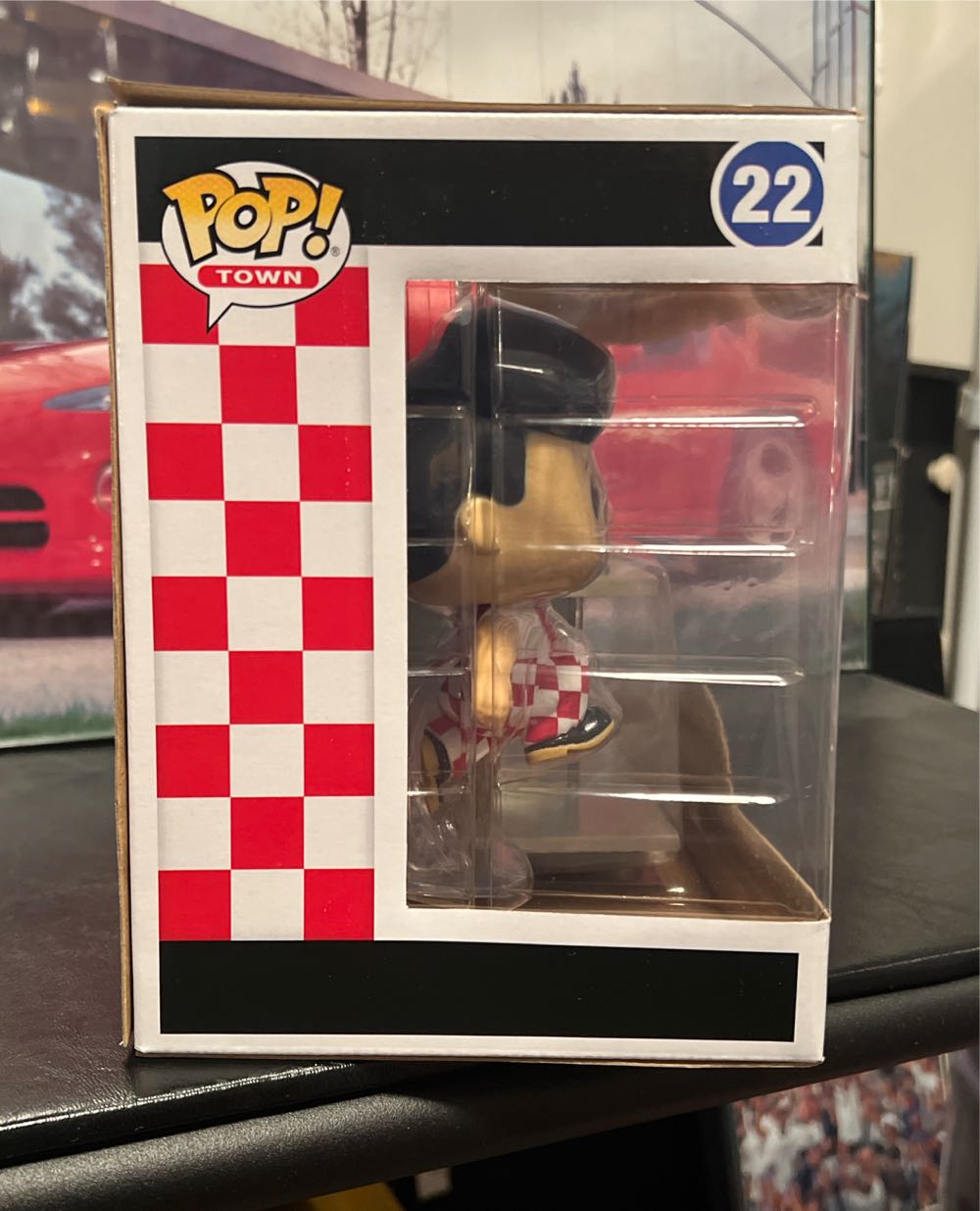 BOB’s BIG BOY: BIG BOY WITH RESTAURANT - Ad Icons vinyl figure collectible [Barcode 889698528887] - Main Image 4