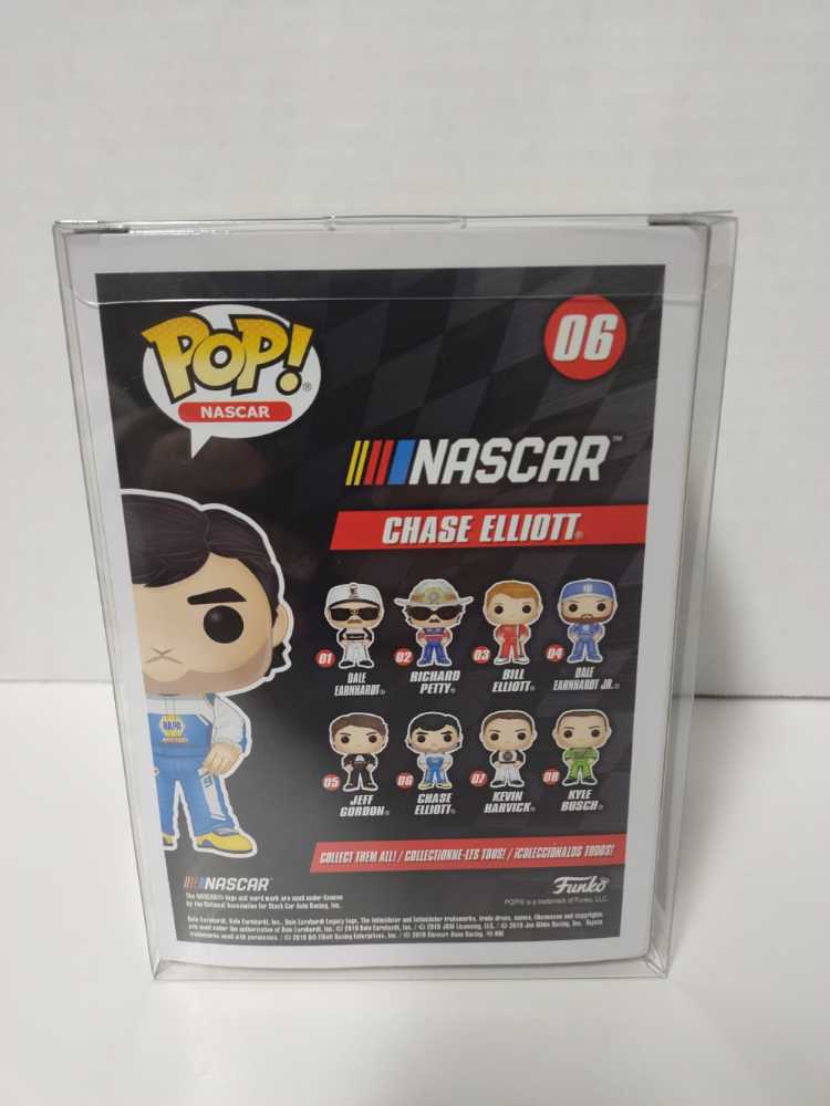 Chase Elliott - Funko vinyl figure collectible [Barcode 889698379694] - Main Image 2