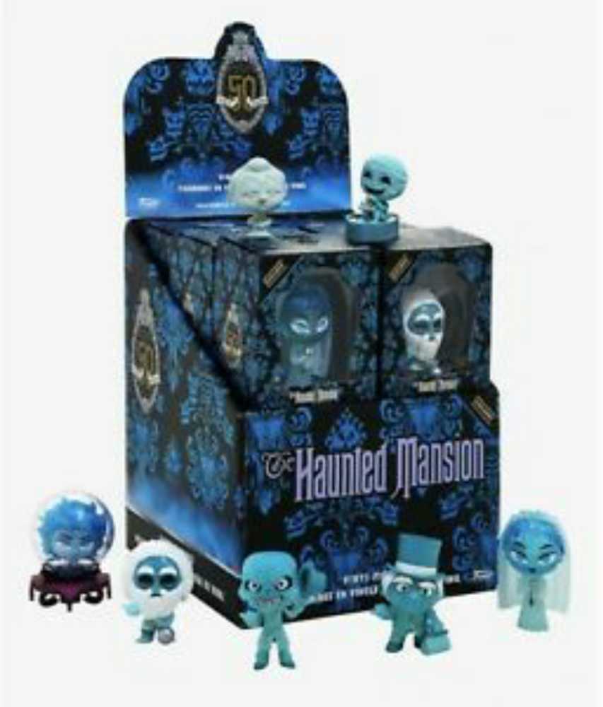 Haunted Mansion: Phineas - Disney vinyl figure collectible - Main Image 2