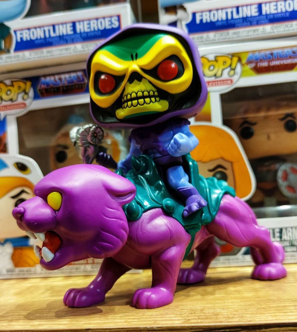 Skeletor on Panthor - Masters of the Universe vinyl figure collectible [Barcode 889698514583] - Main Image 4