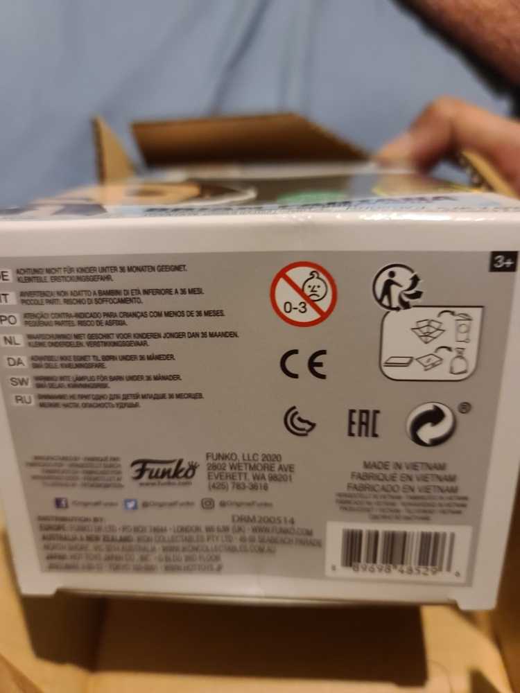 Brian Fantana - Anchorman vinyl figure collectible [Barcode 889698485296] - Main Image 2