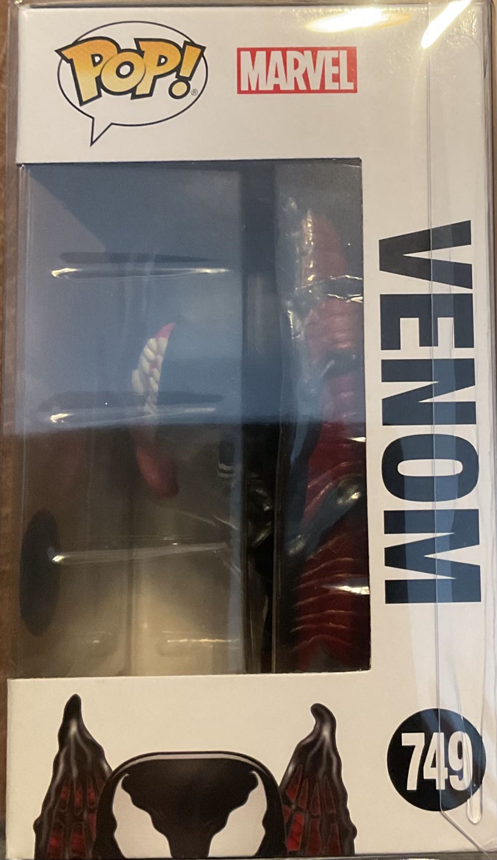 Venom - Venom vinyl figure collectible [Barcode 889698537896] - Main Image 4
