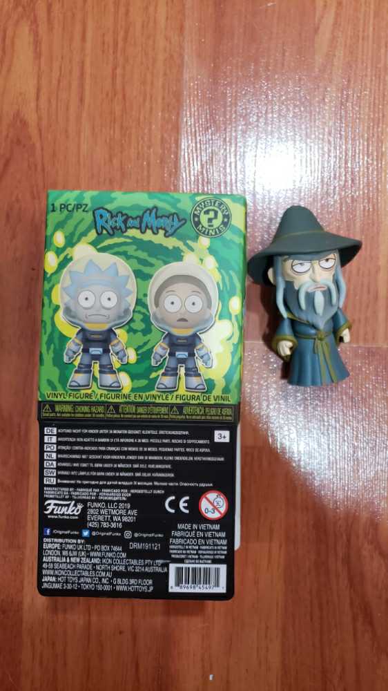 New Target Marvel Wolverine Black Light Wolverine Funko Pop! Marvel Pop Tees ”wolverine” With Size Large