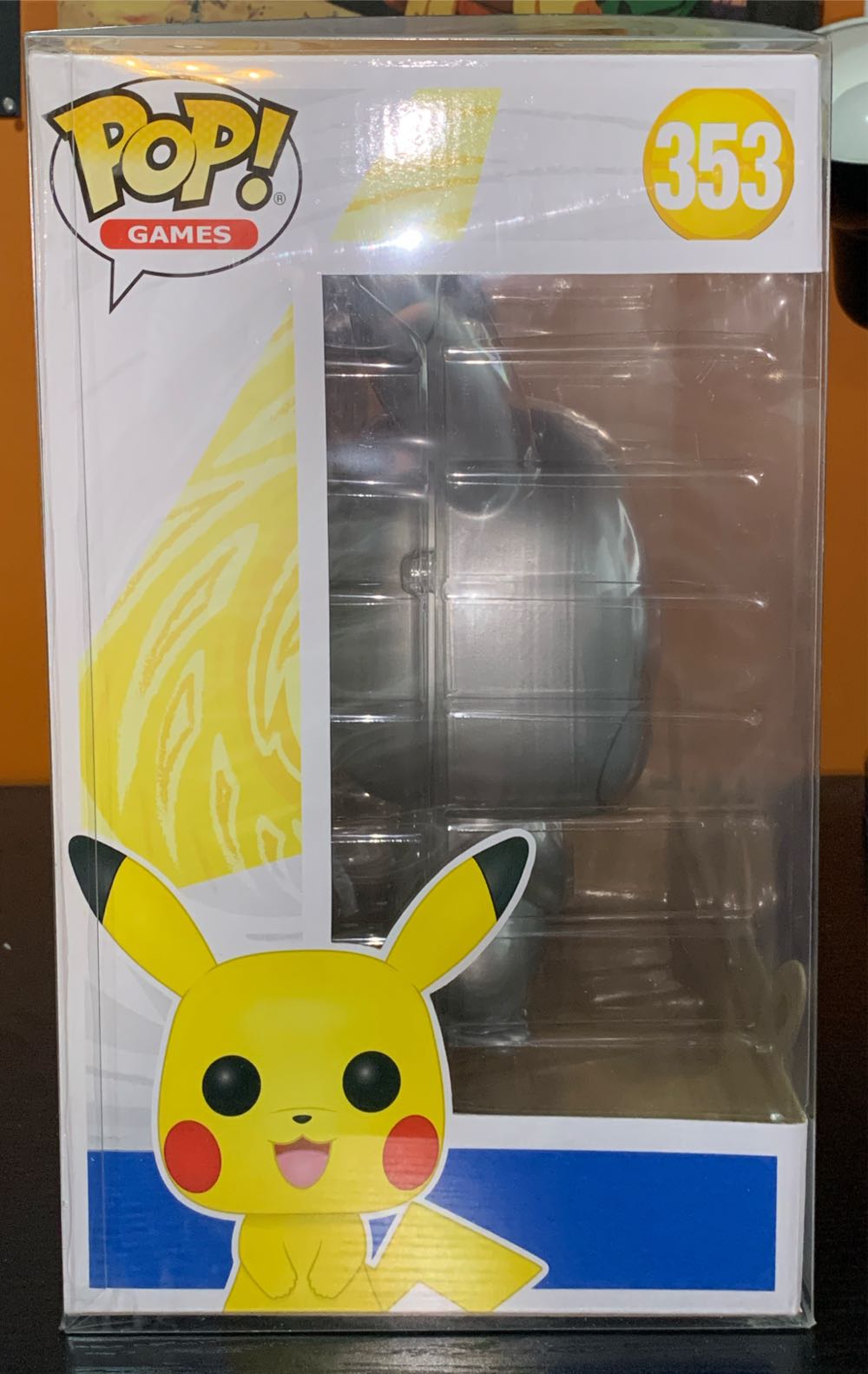 #353: Pikachu [Jumbo] [Silver Metallic] - Pokémon vinyl figure collectible [Barcode 889698545884] - Main Image 4