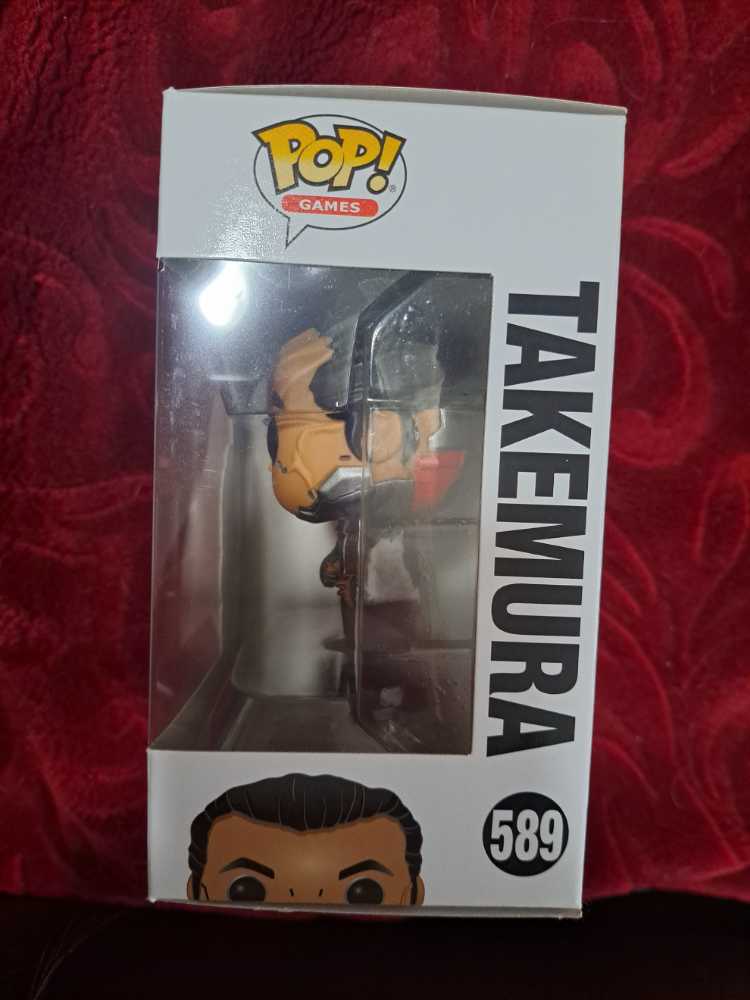 Takemura - Cyberpunk 2077 vinyl figure collectible [Barcode 889698471602] - Main Image 4