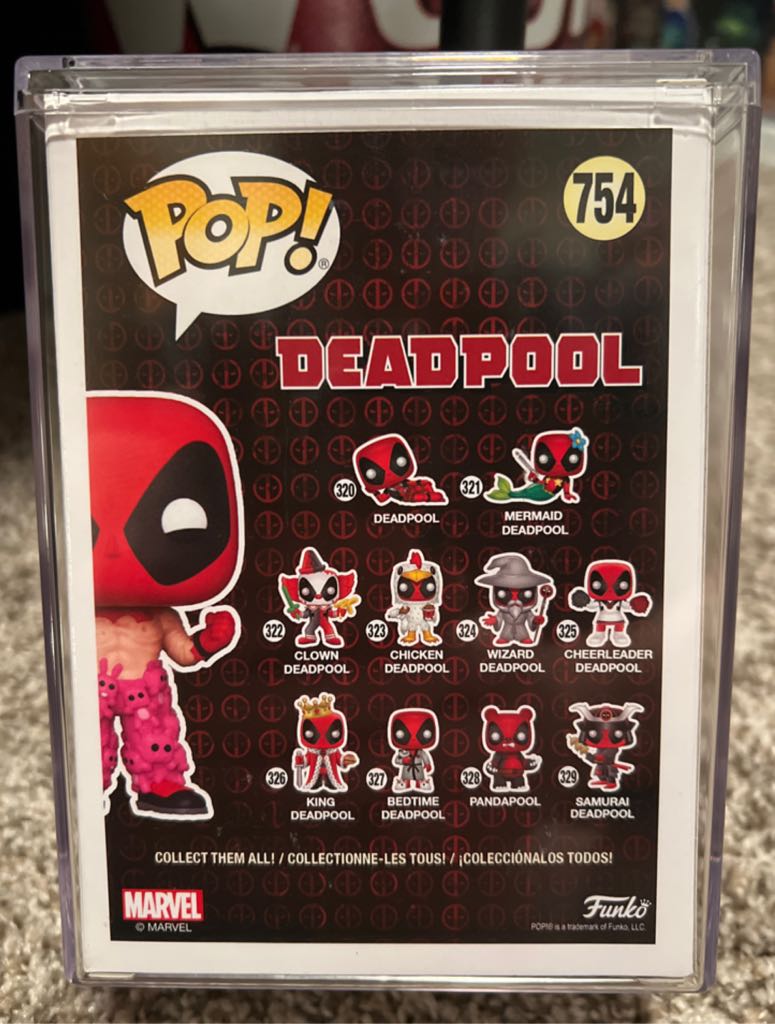 Deadpool - Deadpool vinyl figure collectible [Barcode 889698545501] - Main Image 2